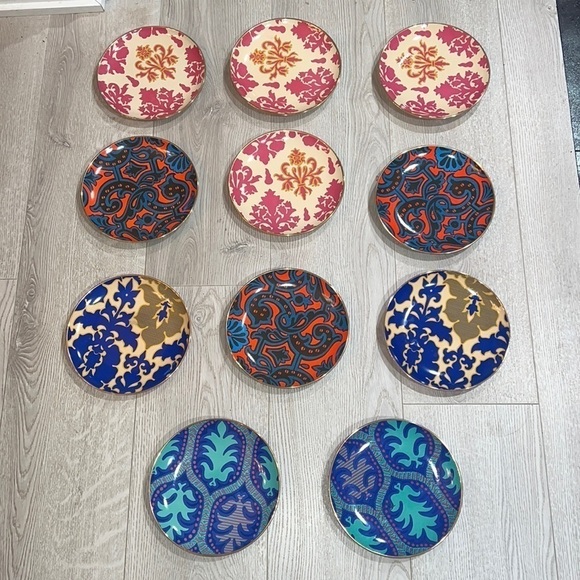 Set of 11 Tracy Reese Salad Desert Plates Dishes - Picture 1 of 4